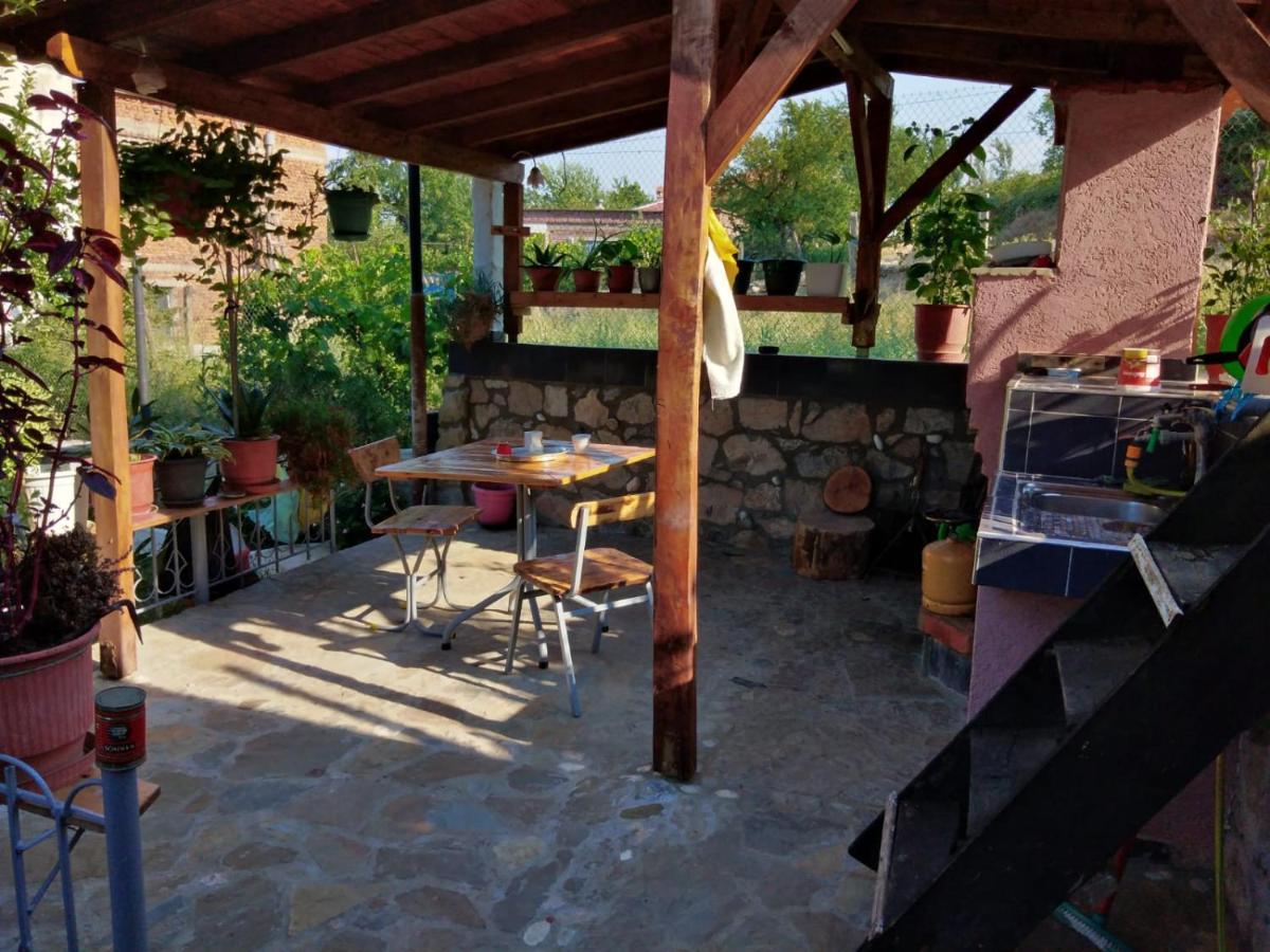 فيلا Gardenhouse Memlishte المظهر الخارجي الصورة